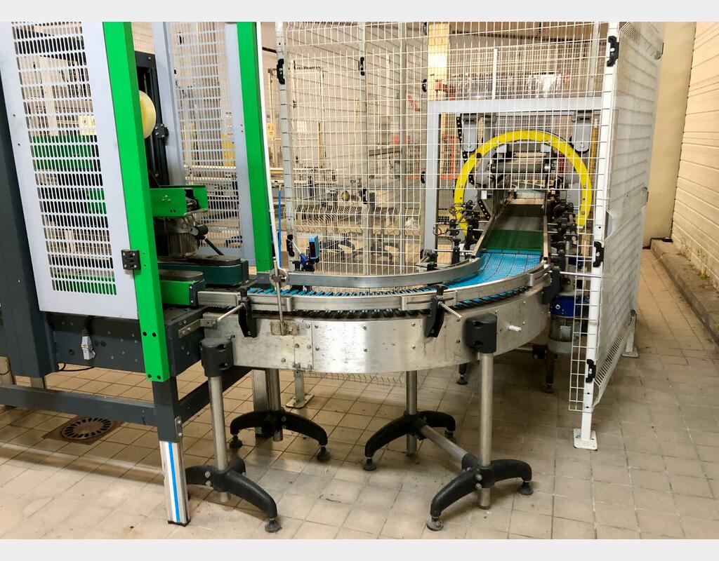 SIAT case erector and turner - ITALPAL palletiser/returner