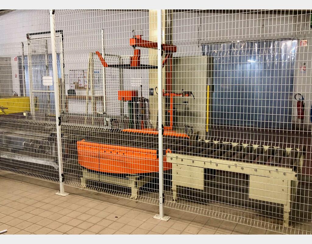 SIAT case erector and turner - ITALPAL palletiser/returner