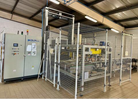 SIAT case erector and turner - ITALPAL palletiser/returner
