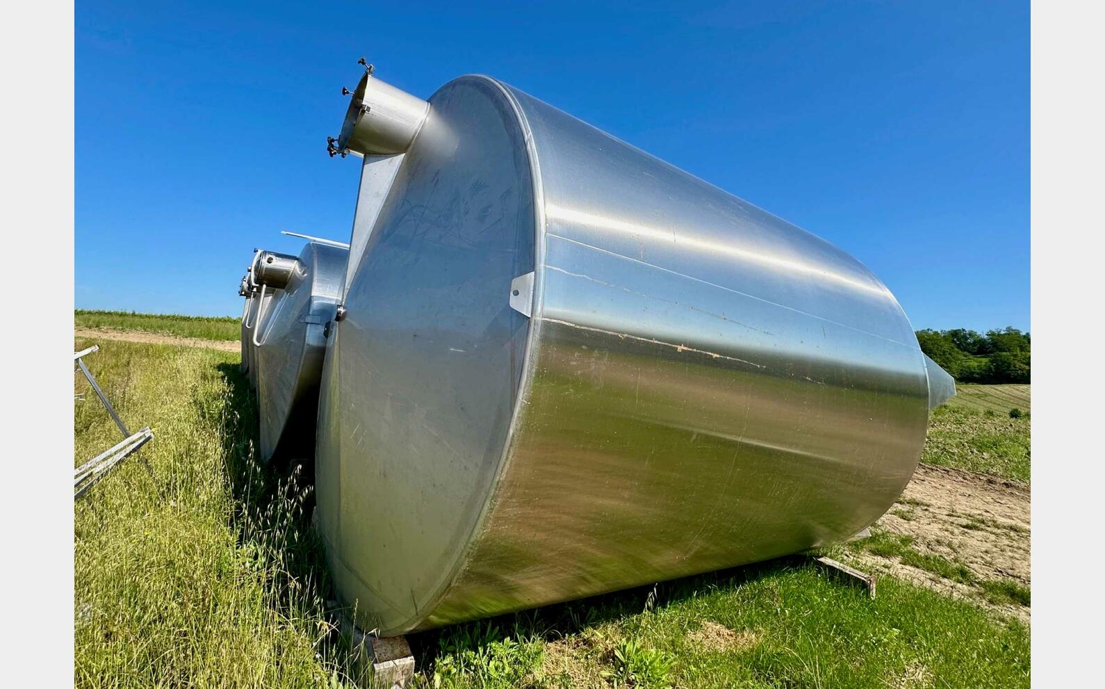 304 ss tank - Closed 322 HL (32,200 litres) LEJEUNE