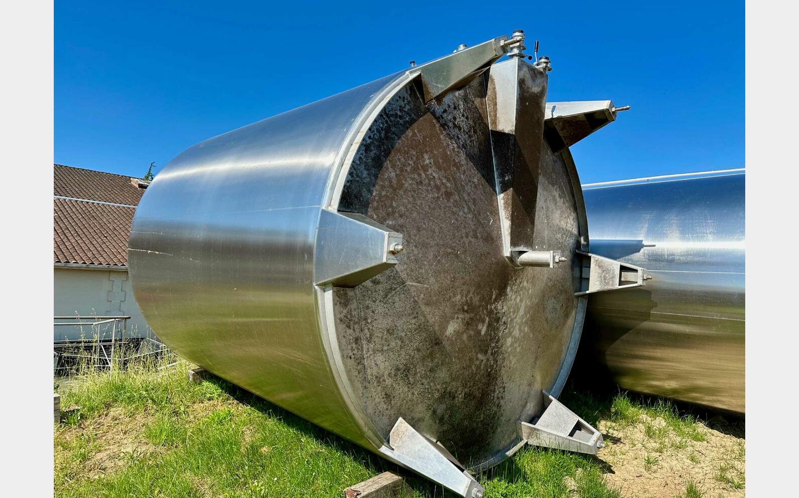 304 ss tank - Closed 322 HL (32,200 litres) LEJEUNE
