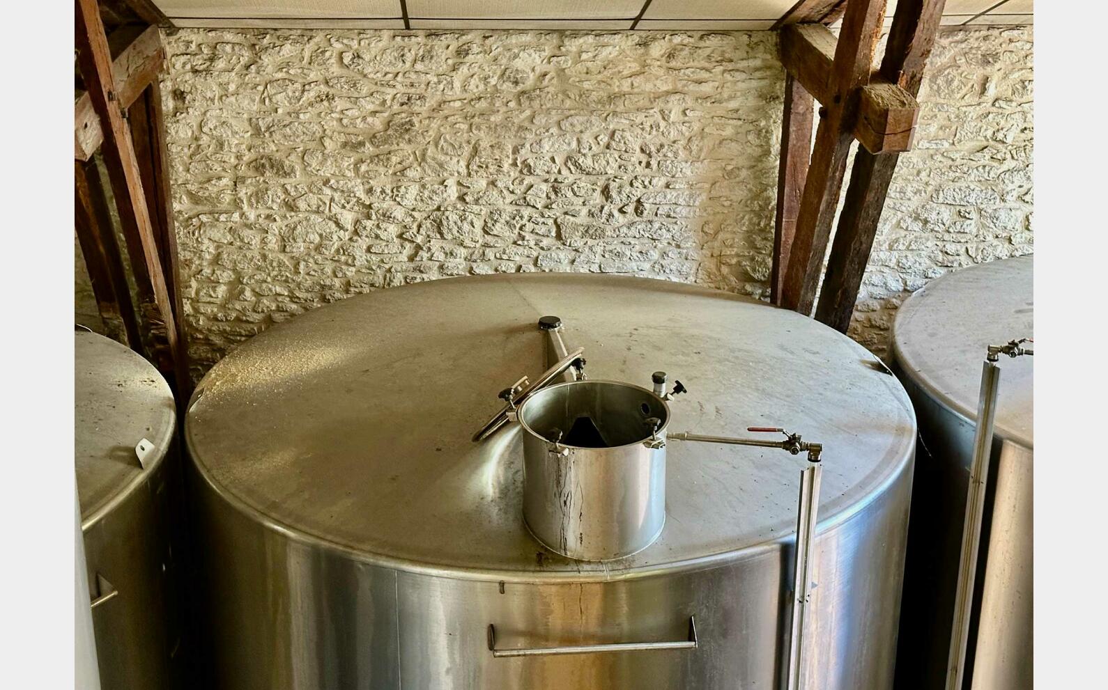 304 ss tank - Closed 322 HL (32,200 litres) LEJEUNE