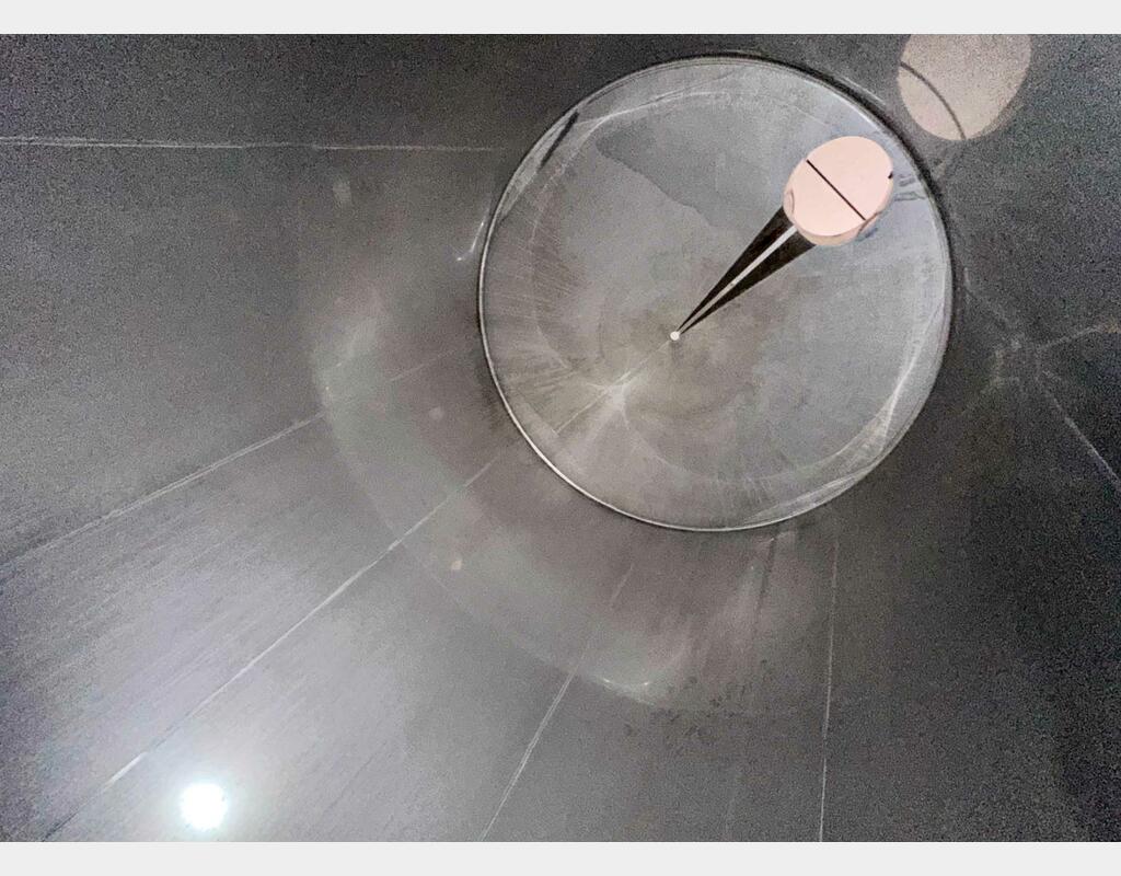 Cuve inox 304 fermée - Verticale fond plat 2% sur pieds