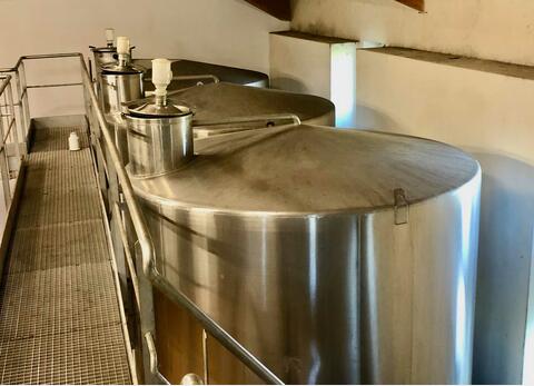 Cuve inox 304 fermée - Fond plat incliné 2% sur radier
