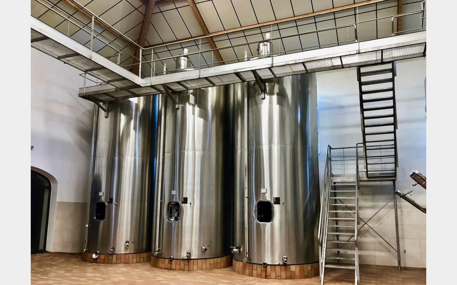 Cuve inox 304 - Ferm&eacute;e 275 HL (27 500 litres) VAUTIER