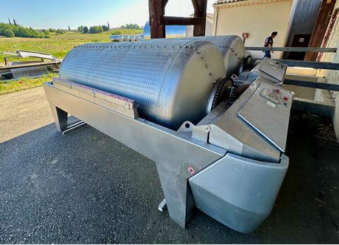 Pressoir pneumatique - PE 30 30 HL (3 000 litres) PERA