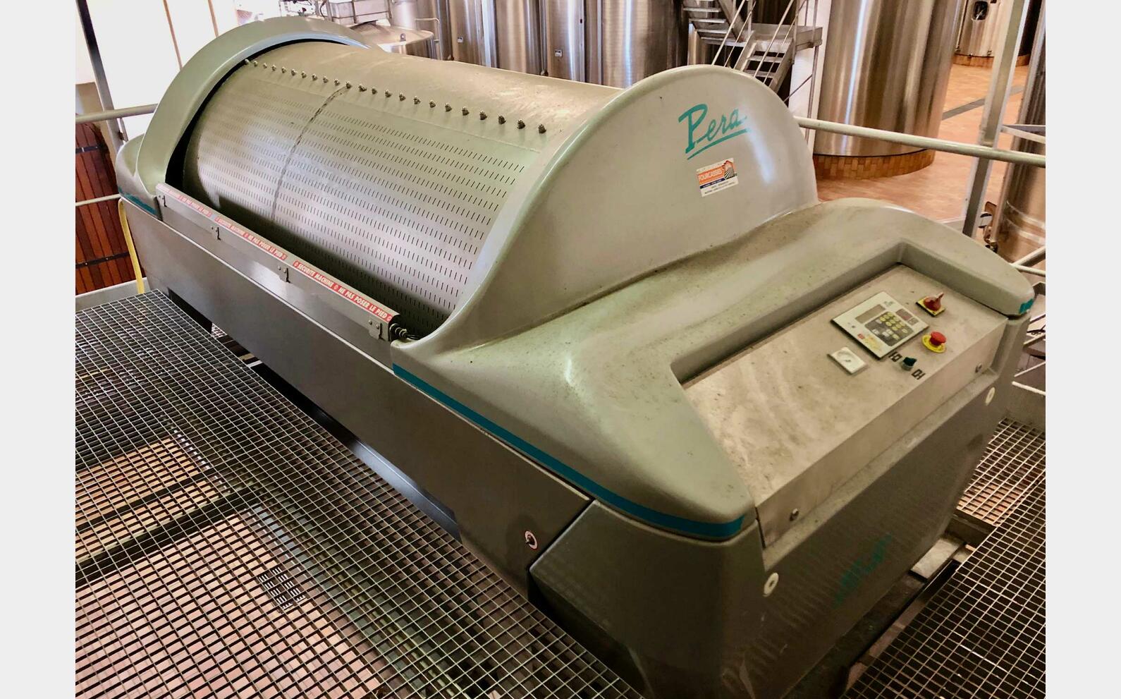 Pressoir pneumatique - PE 30 30 HL (3 000 litres) PERA