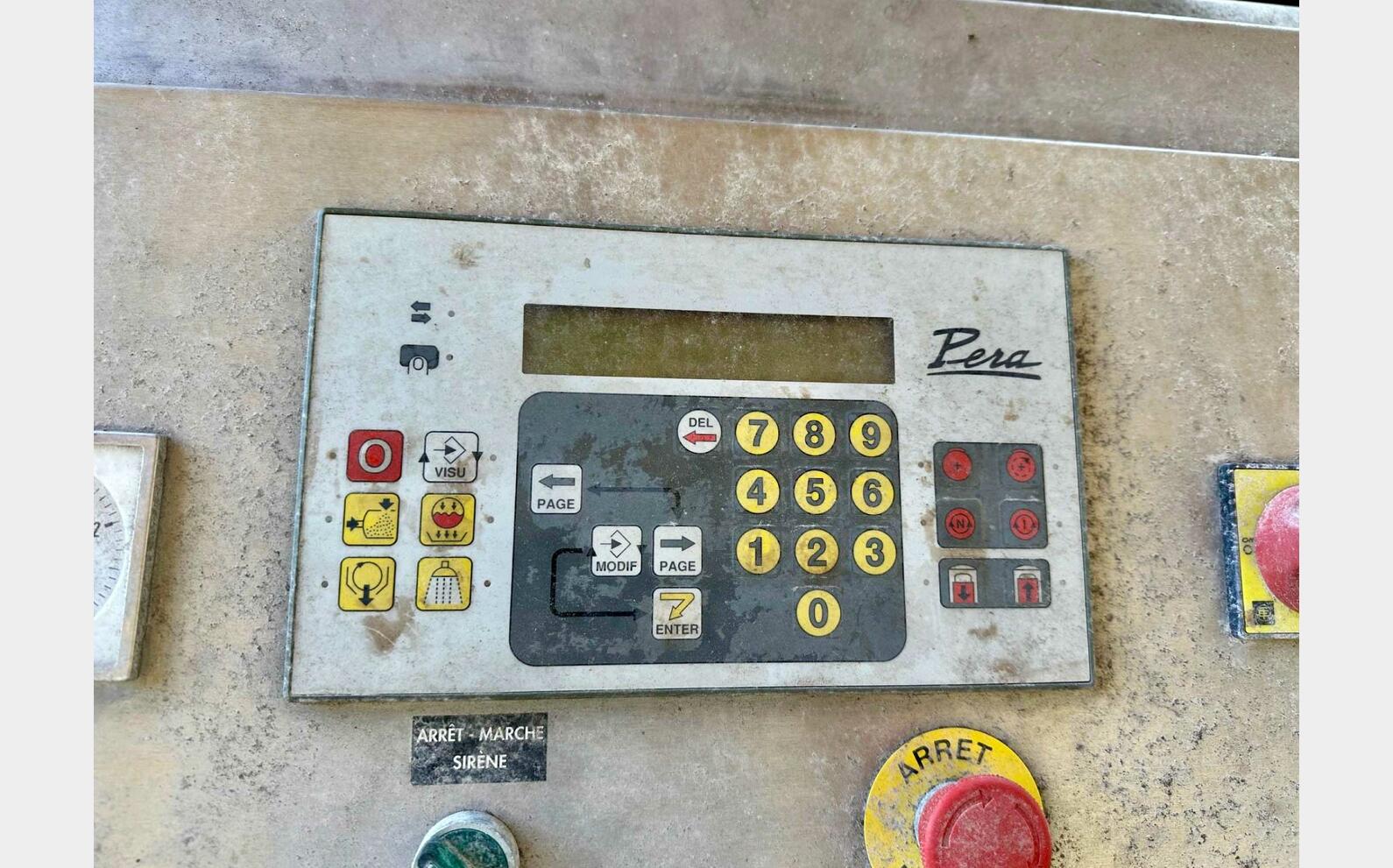 Pneumatic press - PE 30 30 HL (3,000 litres) PERA