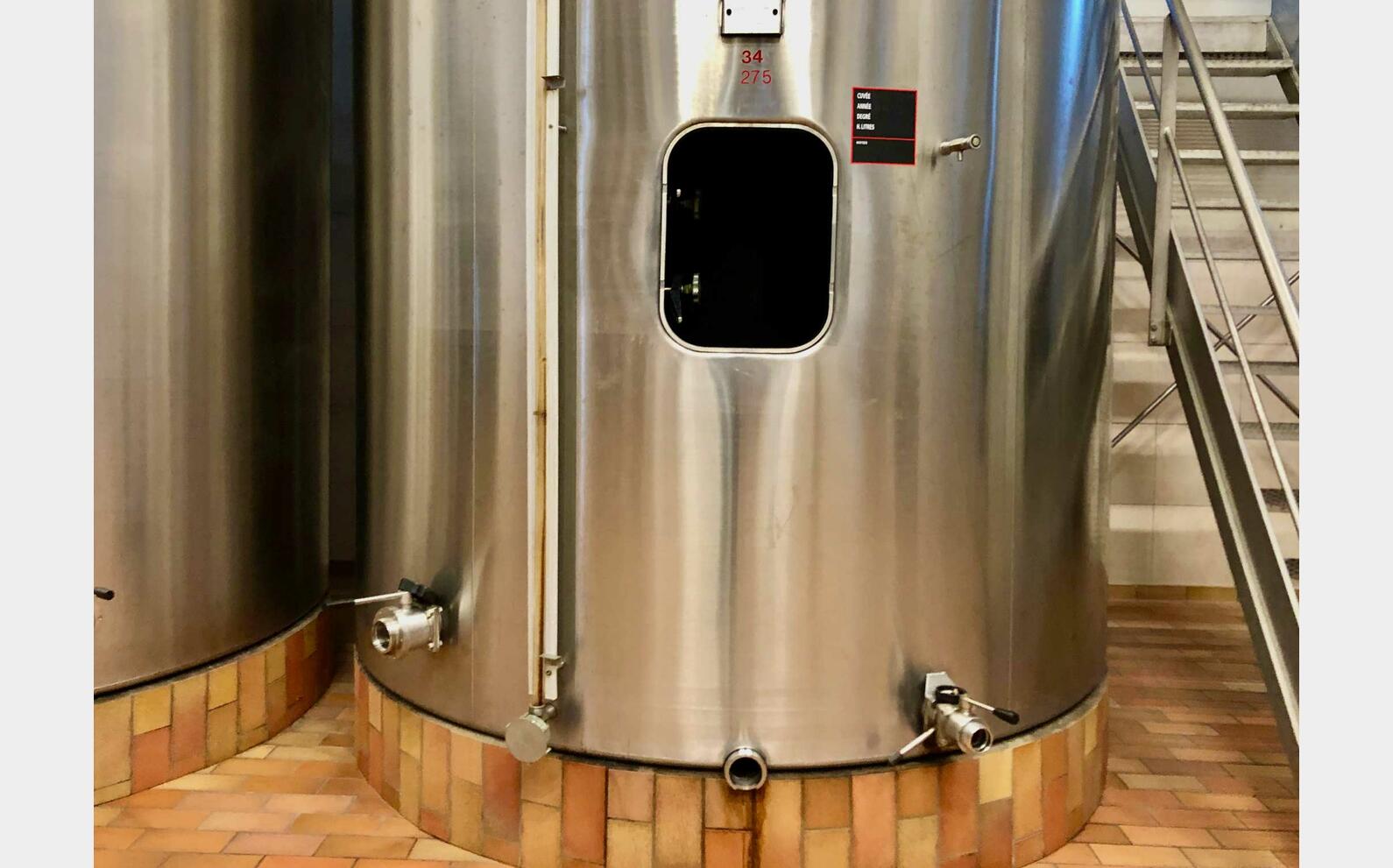 304 ss tank - Closed 275 HL (27,500 litres) VAUTIER
