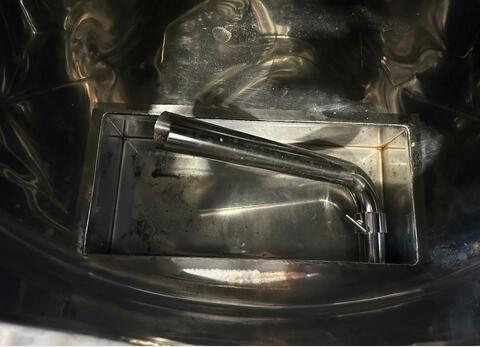 316L stainless steel tank - Coil circuit - Flat sloping bottom - Closed