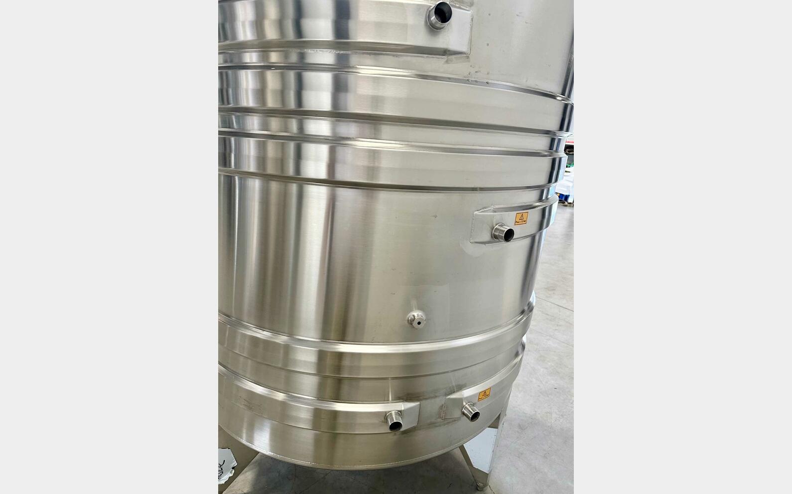 316L ss tank - Coil circuit 25.4 HL (2,547 litres) ARSILAC