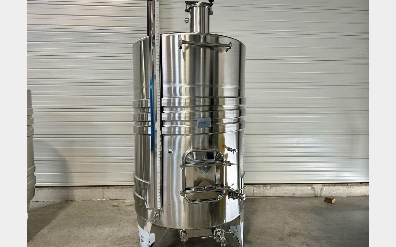 Cuve inox 316L - Circuit serpentin 33.5 HL (3 350 litres) ARSILAC
