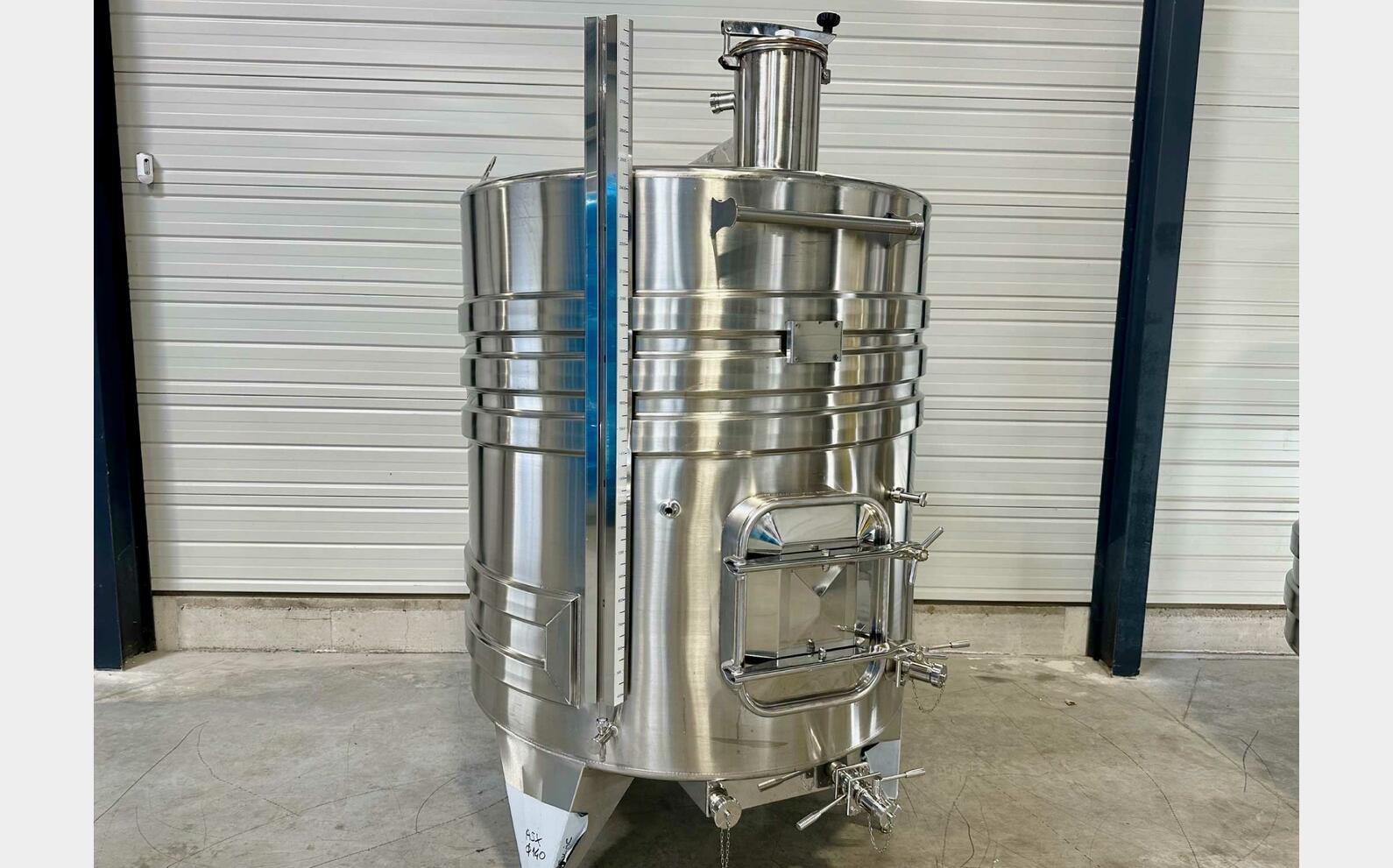 316L ss tank - Coil circuit 25.4 HL (2,547 litres) ARSILAC