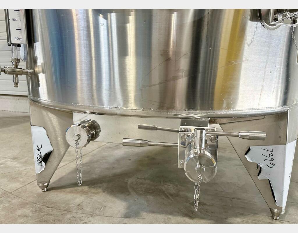 Cuve inox 316L - Circuit serpentin - Fond plat incliné - Fermée