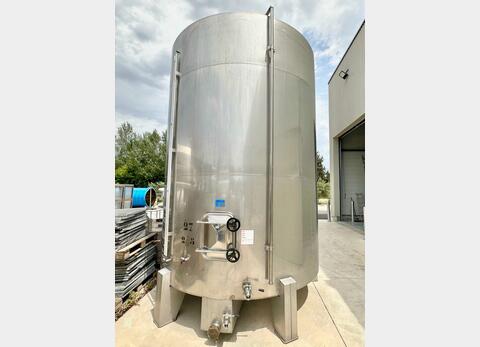 304 ss tank - On feet 255 HL (25,500 litres) LAGOUARDE
