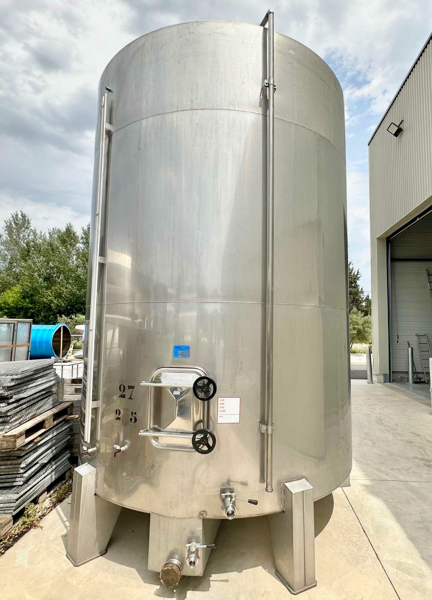Cuve inox sur pieds - Stockage