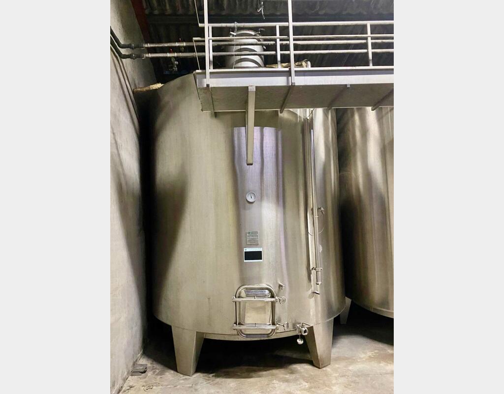 Cuve inox - Sur pieds 200 HL (20 000 litres) CTM