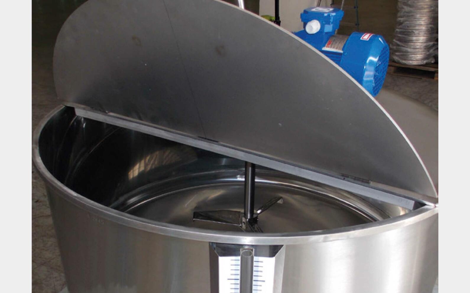 Stainless steel tanks - MTLM From 4.60 HL (460 liters) to 20 HL (2000 liters) ARSILAC