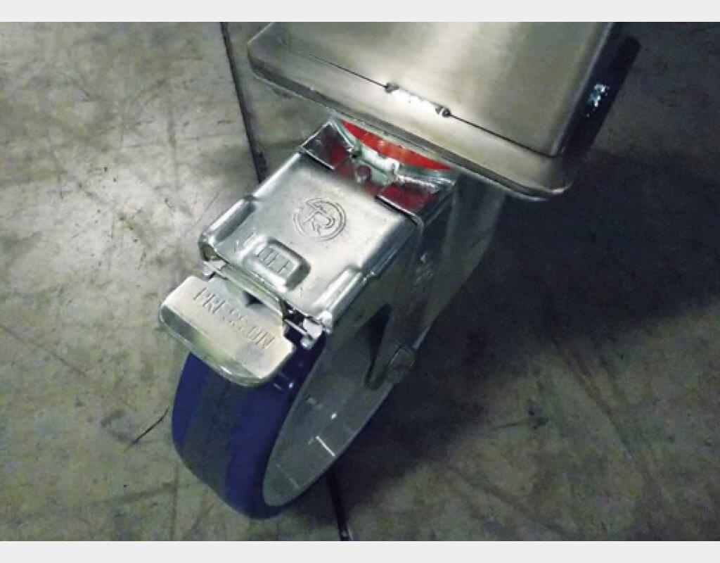arsilac-cuve-inox-stockage-melange-MTLM-pieds