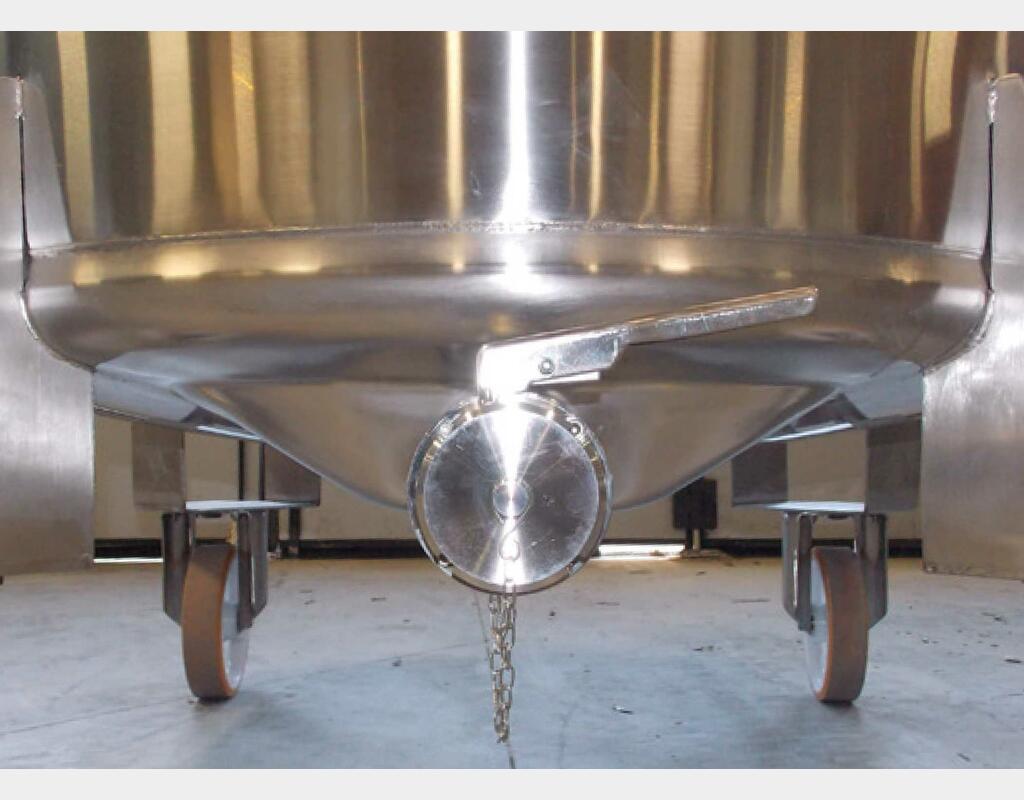 arsilac-cuve-inox-stockage-melange-MTLM-sortie-2