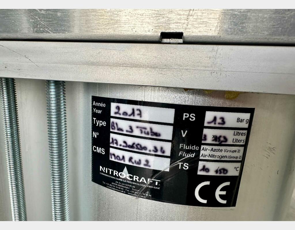 Nitrogen generator - Output pressure 12 bar.g max