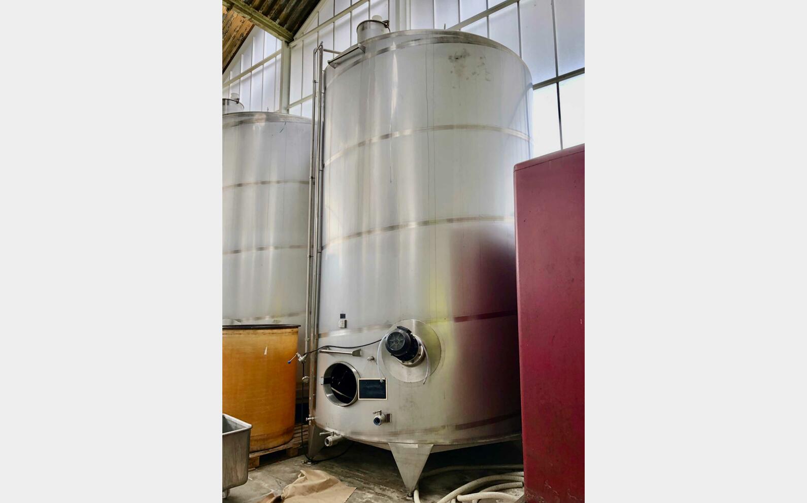  304 ss tank - Agitator 300 HL (30,000 litres) ARTINOX