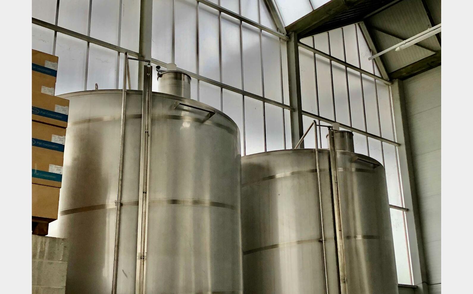 Cuve inox 304 - Agitateur 300 HL (30 000 litres) ARTINOX