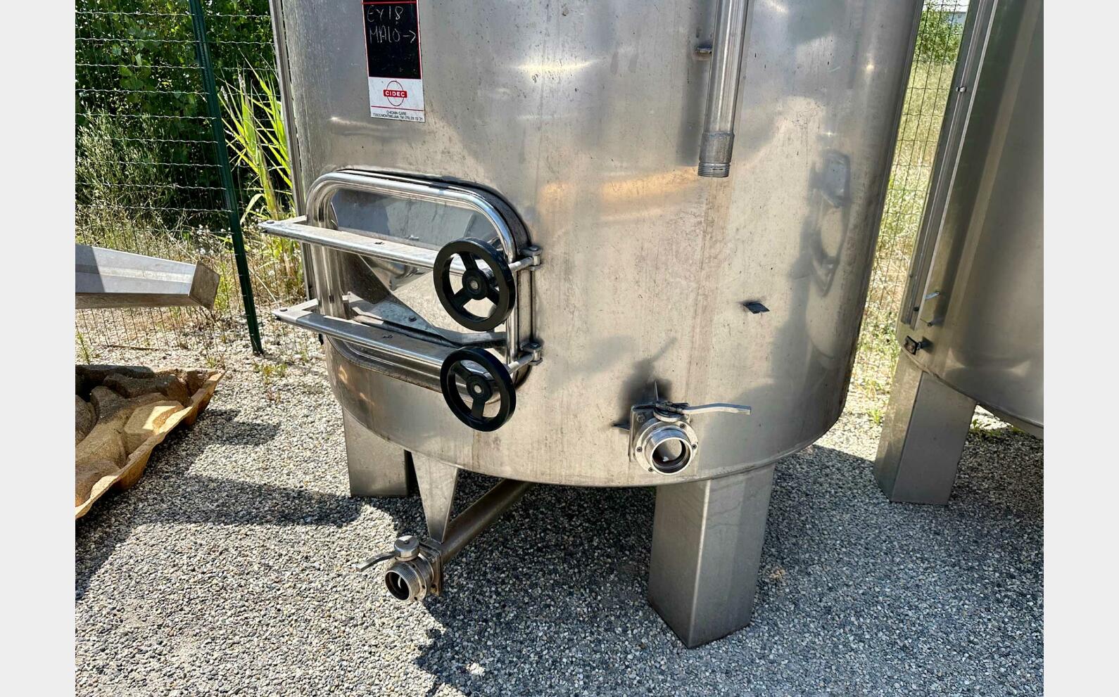 Cuve inox 316 - Fond conique 60 HL (6 000 litres) CIDEC