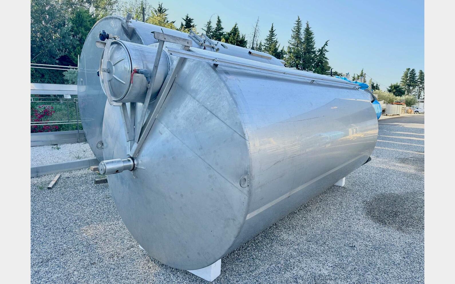 316 ss tank - Conical bottom 130 HL (13,000 litres) CIDEC