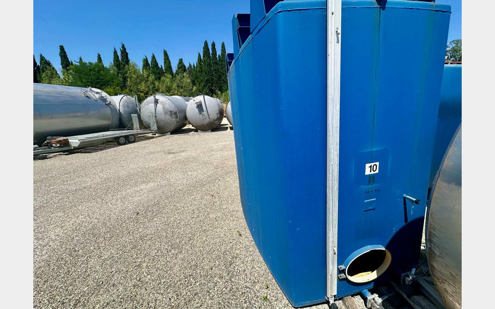 Cuve acier rev&ecirc;tu 105 HL (10 500 litres)