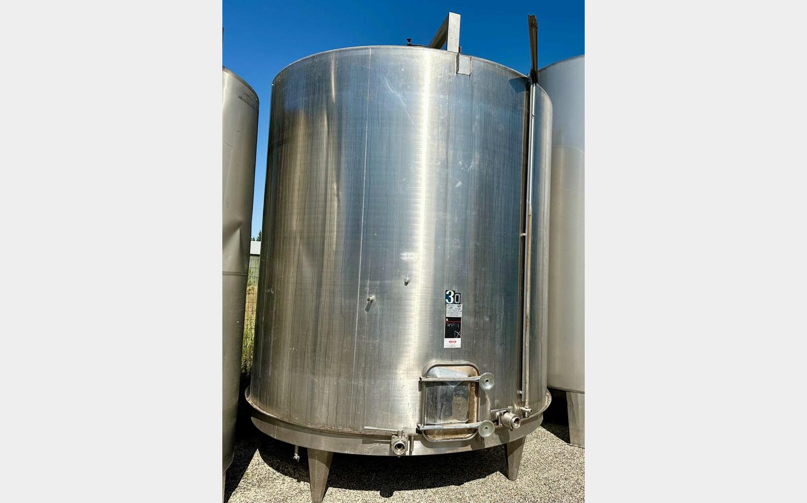 316 ss tank - Flat bottom 220 HL (22,000 litres) STAI