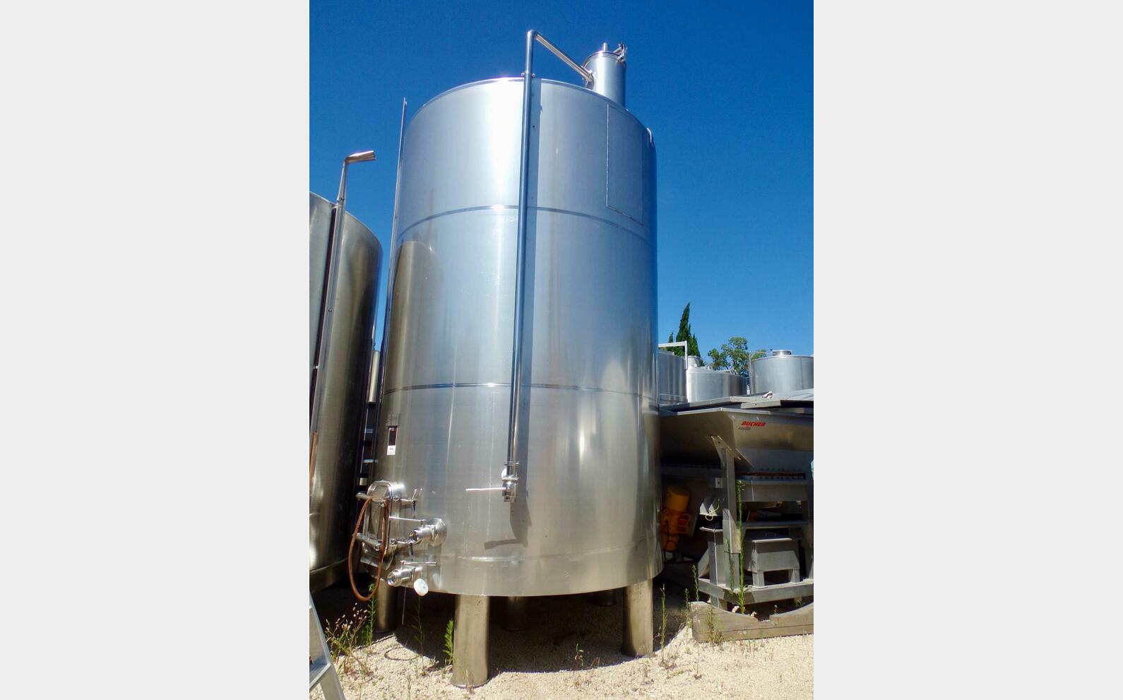 Cuve inox 316 - Fond plat inclin&eacute; 250 HL (25 000 litres) HERPASA