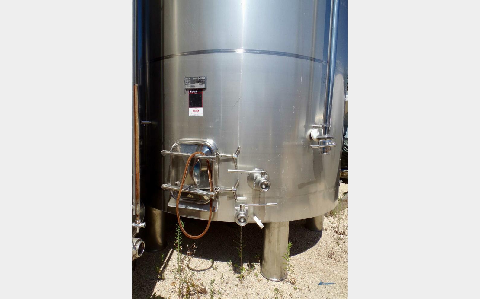 Cuve inox 316 - Fond plat inclin&eacute; 250 HL (25 000 litres) HERPASA
