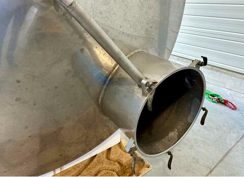 Stainless steel tank on legs - Storage