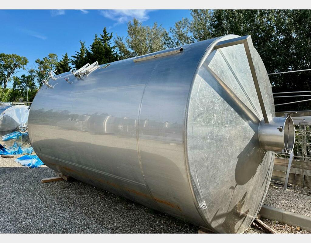 Stainless steel tank 300 HL (30 000 litres)