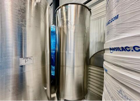 Cuve inox 304 - Chapeau flottant 26.9 HL (2 692 litres) ARSILAC