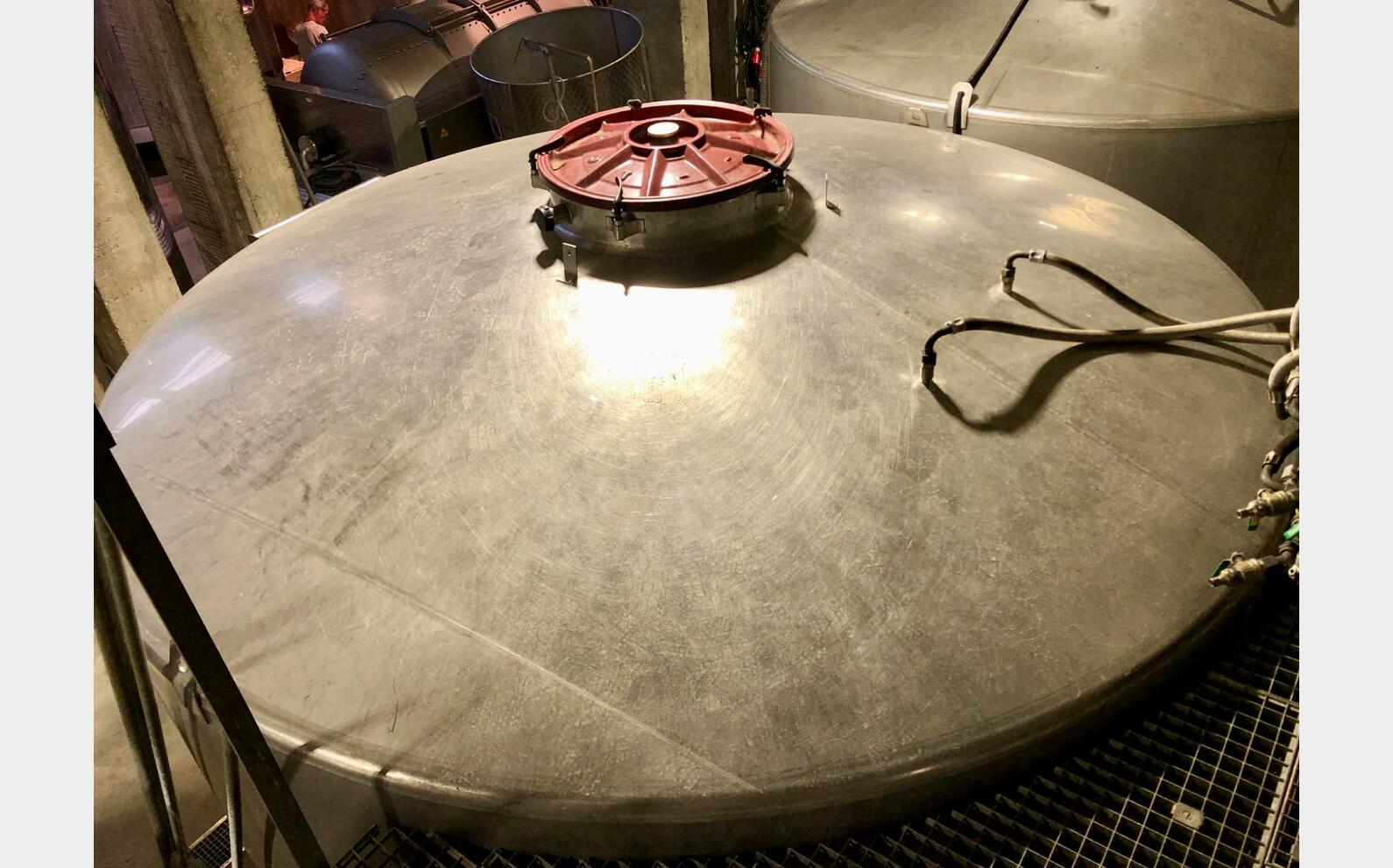 304 stainless steel tank 155 HL (15,500 litres)