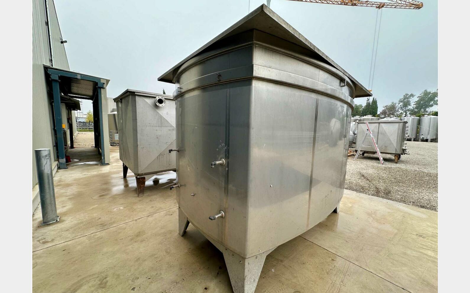 Cuve inox 304 - Rectangulaire 90 HL (9 000 litres) GIROUX