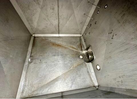 304 stainless steel tank - Rectangular 70 HL (7,000 litres) BRESSANE 