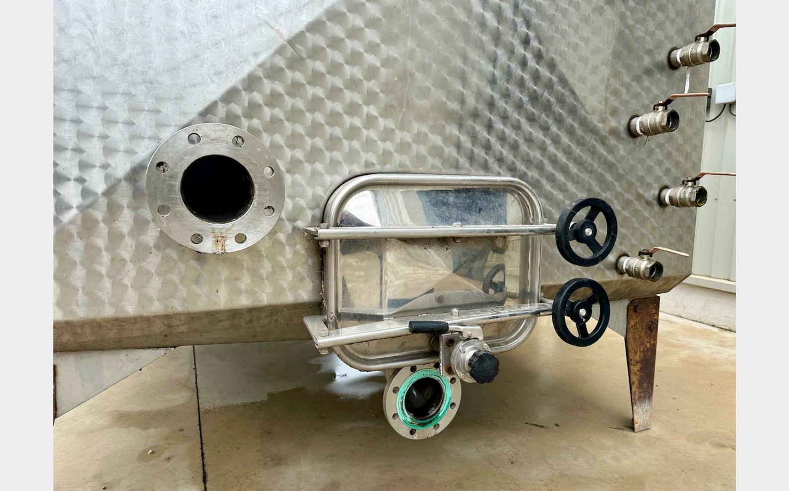 304 stainless steel tank - Rectangular 70 HL (7,000 litres) BRESSANE 