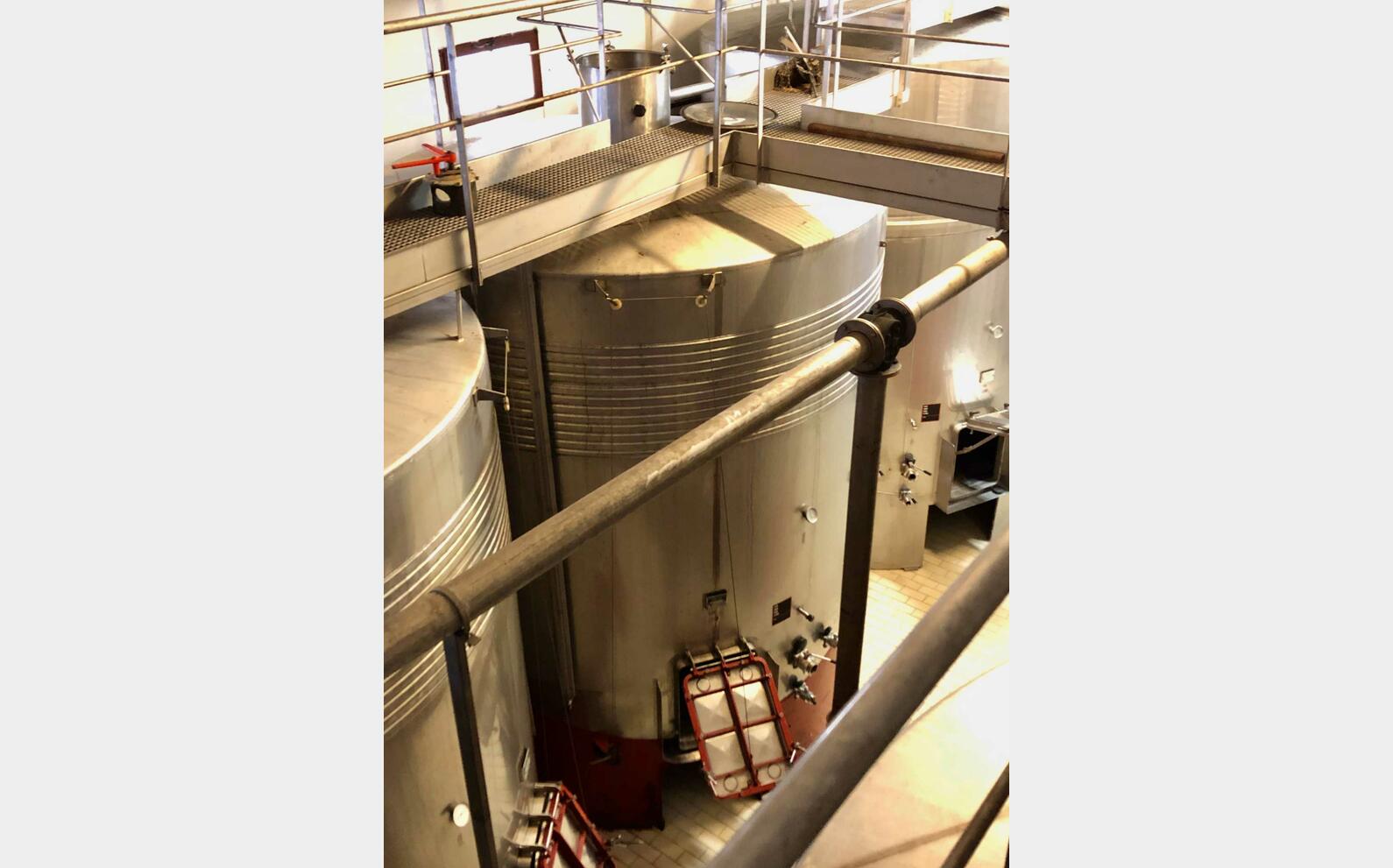 Cuve inox 304 - Thermor&eacute;gul&eacute;e 289 HL (28 900 litres) VAUTIER