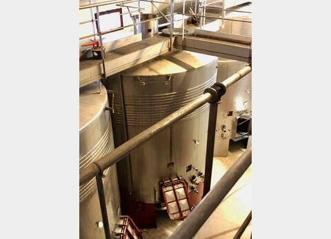 304 stainless steel tank - Temperature-controlled - Vertical, sloping bottom 22% on skirt