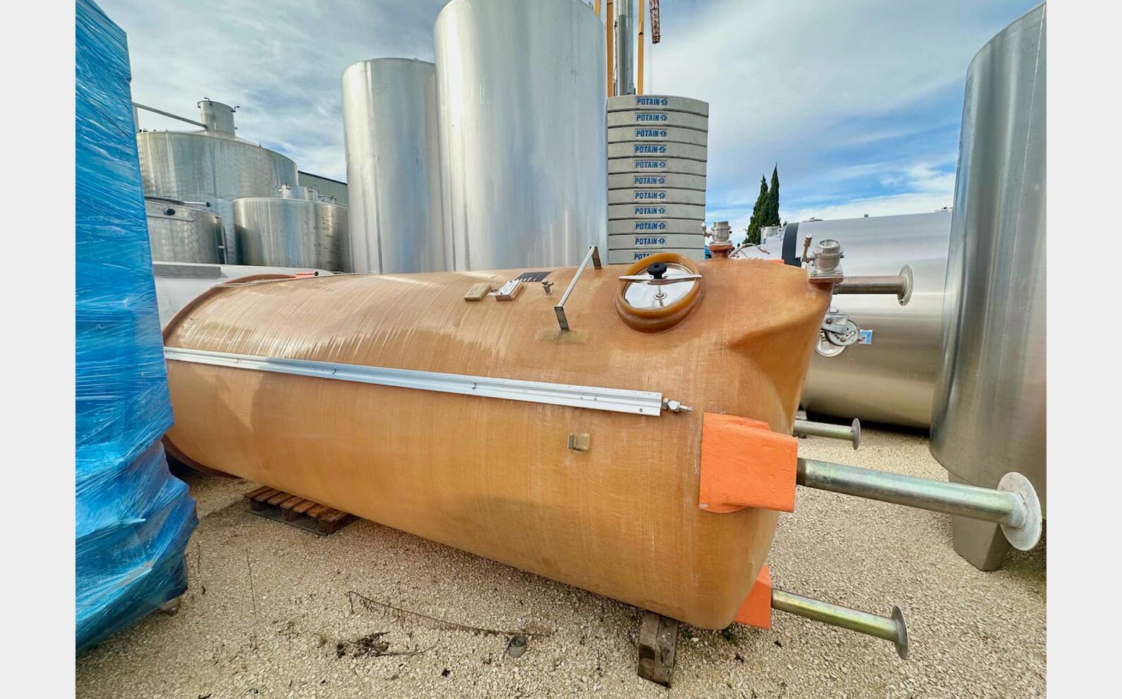 Cuve fibre - Chapeau flottant 100 HL (10 000 litres) VETRORESINA TOSCANA SNC