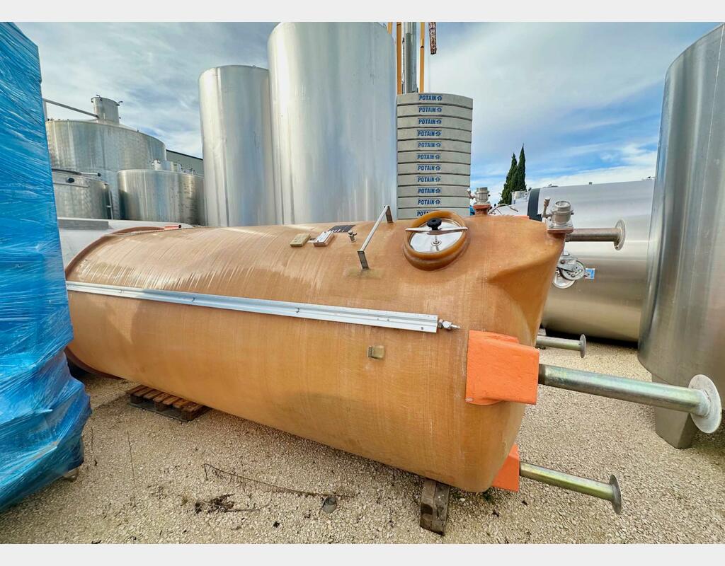 Cuve fibre - Chapeau flottant 100 HL (10 000 litres) VETRORESINA TOSCANA SNC