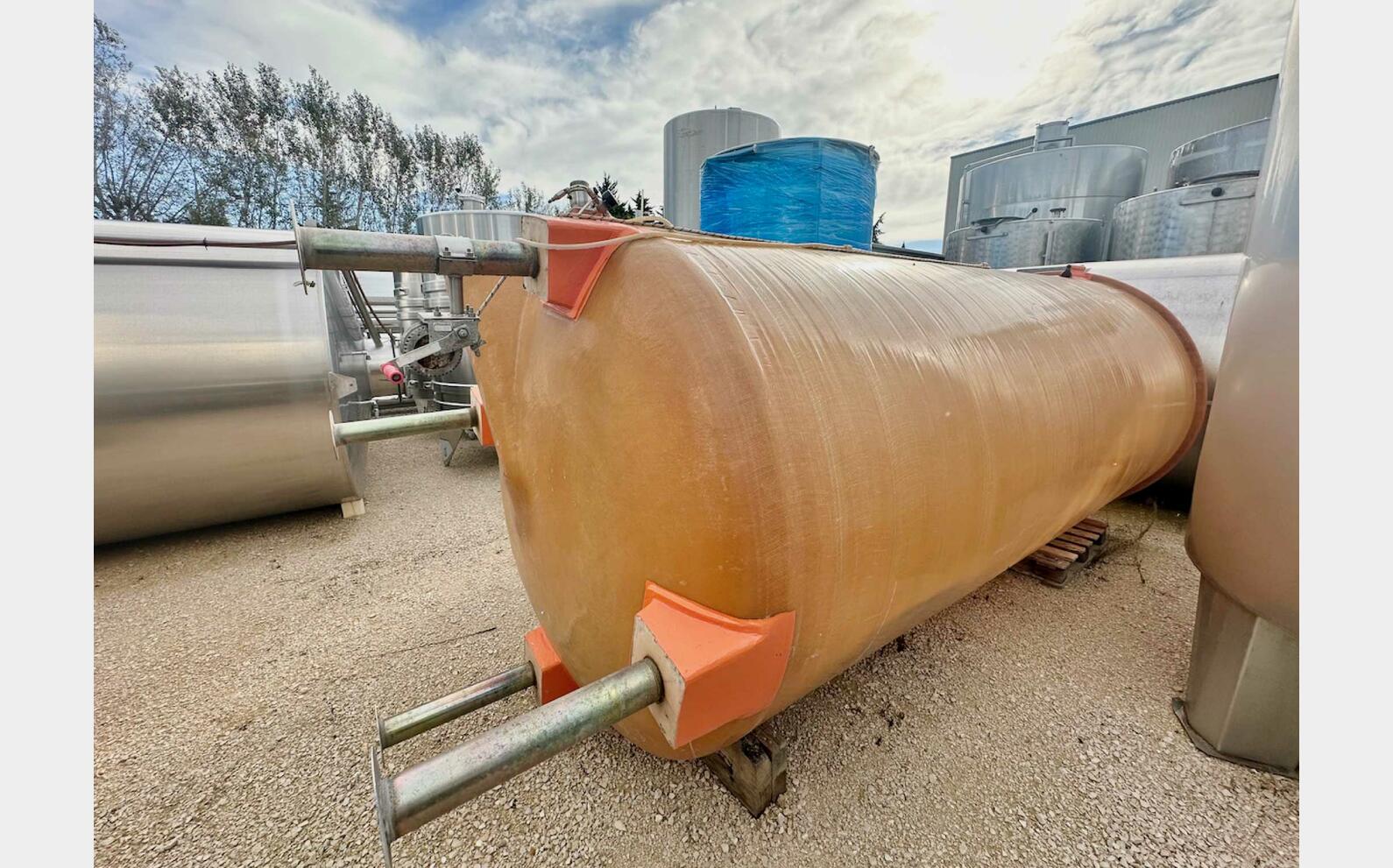 Cuve fibre - Chapeau flottant 100 HL (10 000 litres) VETRORESINA TOSCANA SNC