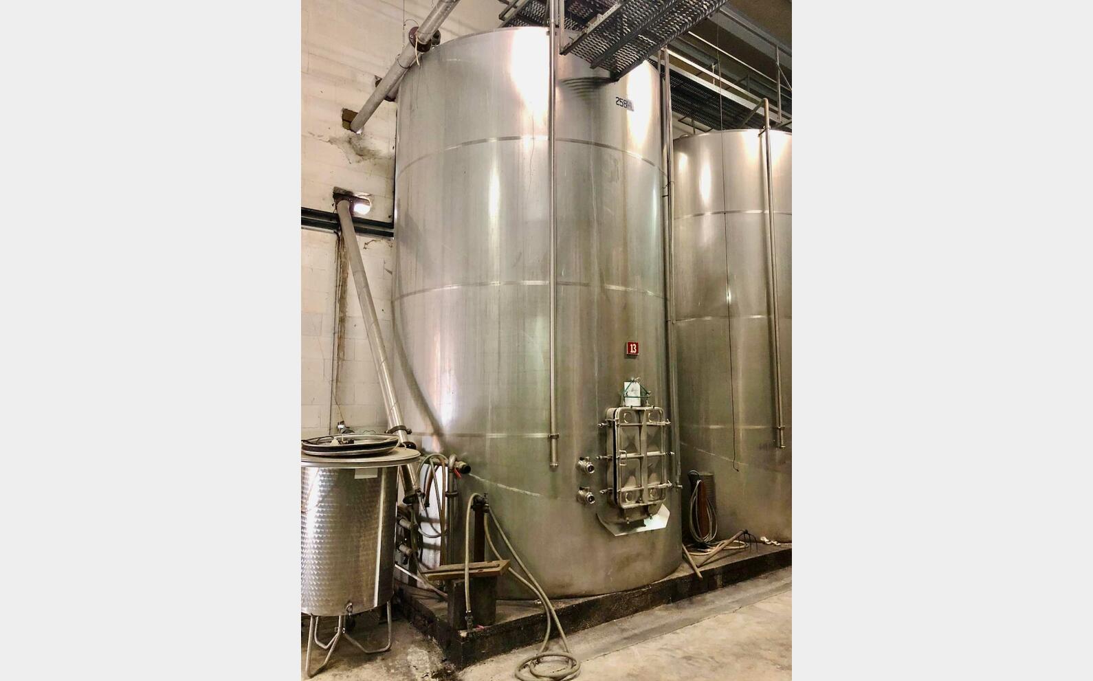 Cuve inox 304 - Ferm&eacute;e 258 HL (25 800 litres) CARTIER
