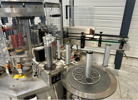 Adhesive labeller 6000 Bt/h 6000 bottles/hour GAVAGNINO & GATTI
