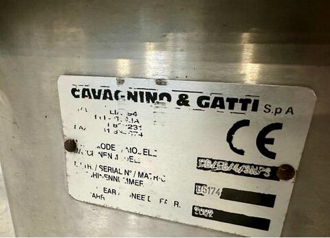&Eacute;tiqueteuse adh&eacute;sive 6000 Bt/h 6000 bouteilles / heure GAVAGNINO & GATTI