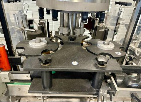 Adhesive labeller 6000 Bt/h 6000 bottles/hour GAVAGNINO & GATTI