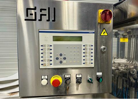 MONOBLOC rin&ccedil;age tirage bouchage 8 000 bouteilles / heure GAI